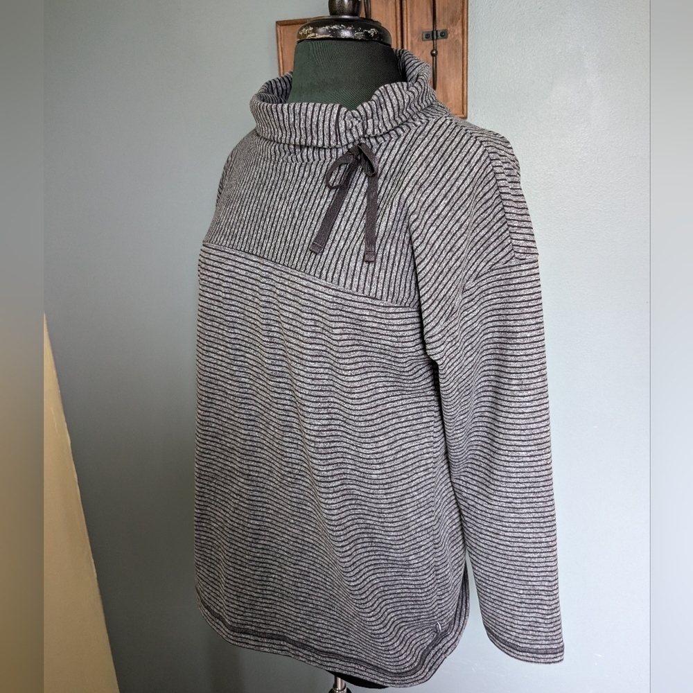 Talbots Soft Striped Gray Women's Sweater Sweatshirt
